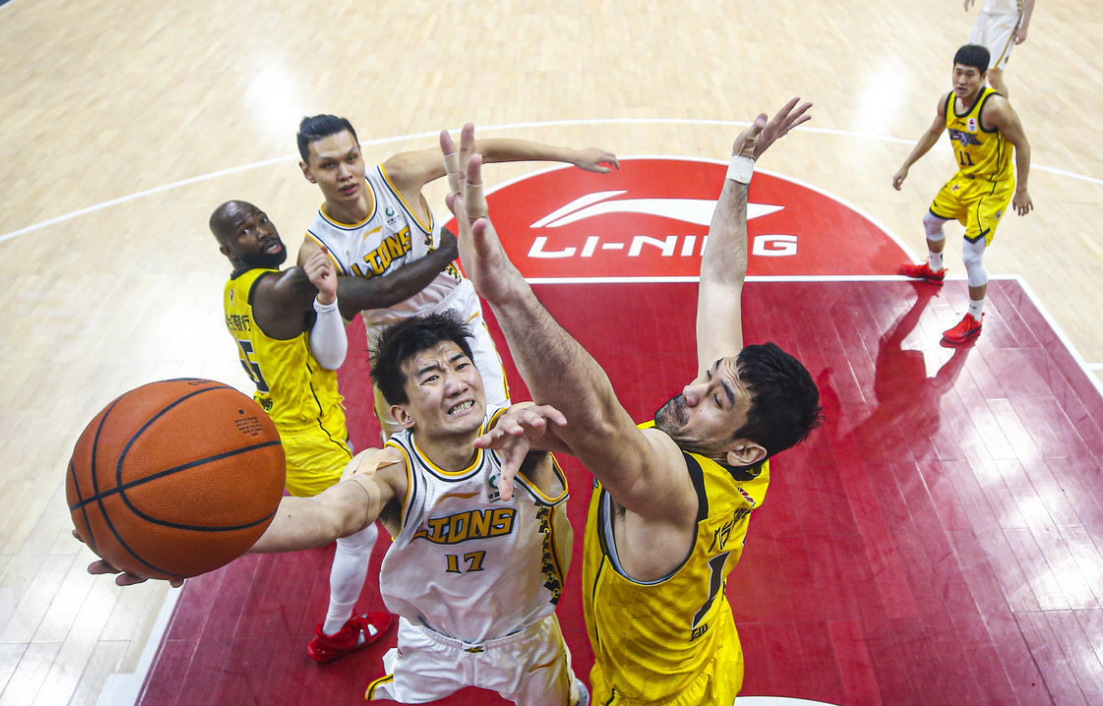 九游体育app-广厦男篮迎德甲关键赛；赛后完成体检；底气十足；细节决定成败