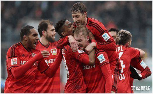 赛地聚焦——德甲今晨热度飙升；新奥尔良鹈鹕单刀错失；话题不断；年轻球员得到机会的简单介绍